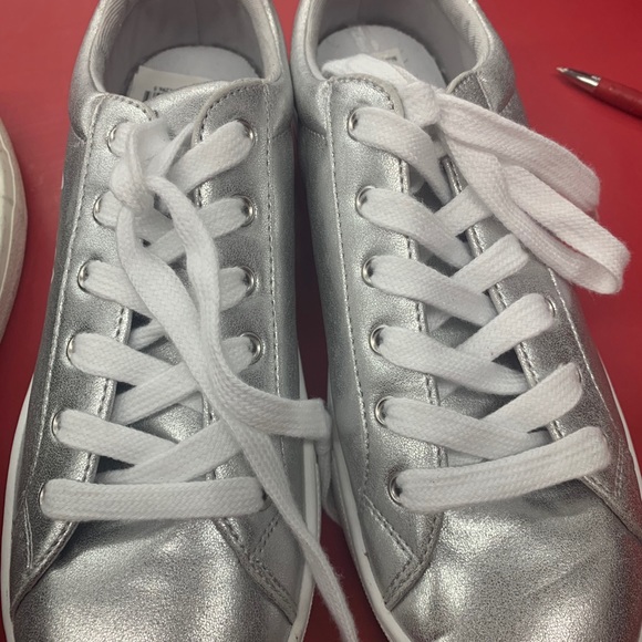 Guess sneakers - Picture 2 of 2